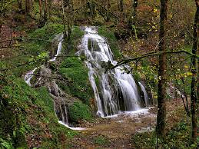 cascade de Waroly dans le Doubs